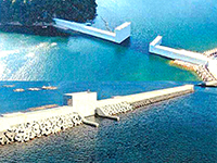 「福良港湾口防波堤」